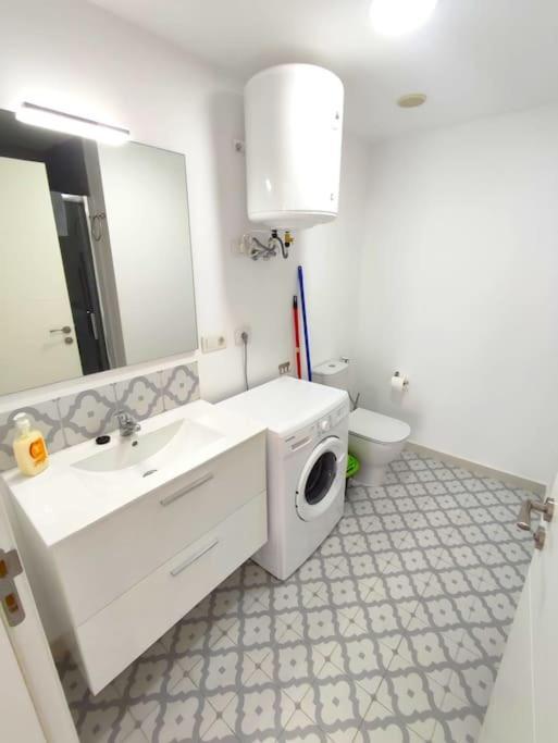 Apartament Near The Ocean In Playa San Juan Exterior photo