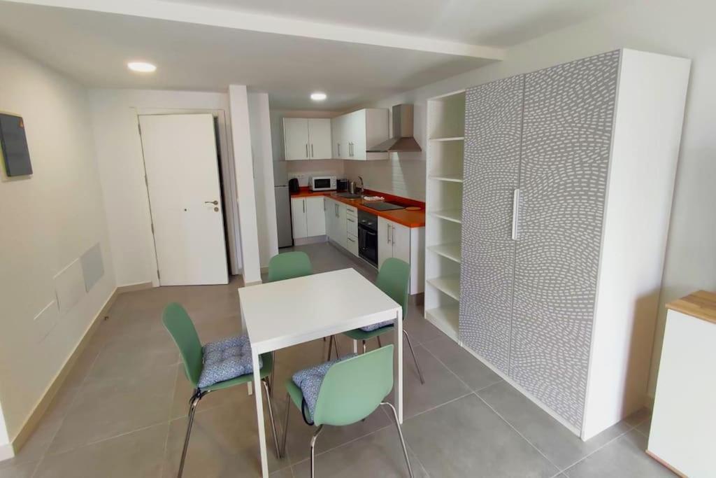 Apartament Near The Ocean In Playa San Juan Exterior photo